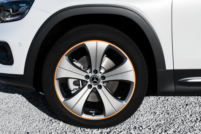 Illustration for article titled The Mercedes-Benz GLB Can Seat Seven Without Being Grotesquely Enormous